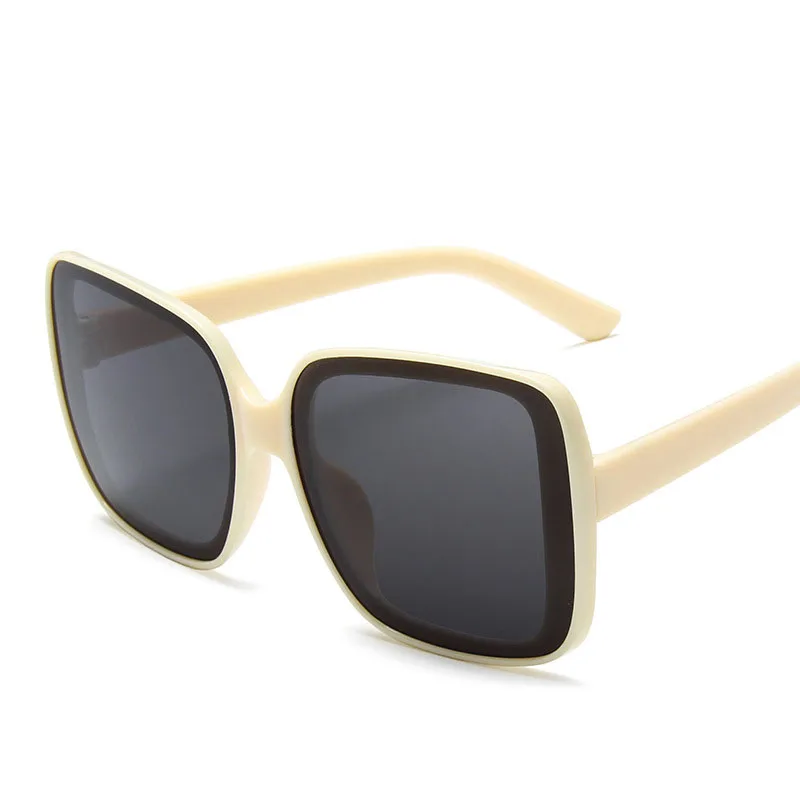 Women Glasses Oversize Frame Sunglasses Men Luxury Designer Eyeglasses Vintage Retro Oculos Trendy Lunette Gafas Fashion Shades
Women Glasses Oversize Frame Sunglasses Men Luxury Designer Eyeglasses Vintage Retro Oculos Trendy Lunette Gafas Fashion Shades