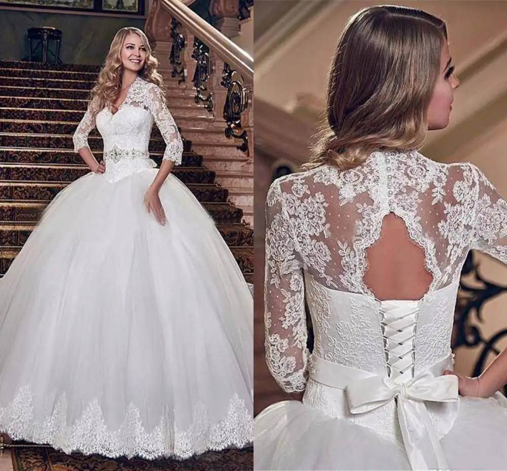 2020 Vintage V Neck Cut Out Back Lace-Up Long Bridal Gowns Charming White France Lace 3/4 Long Sleeve Ball Gown Wedding Dresses
2020 Vintage V Neck Cut Out Back Lace-Up Long Bridal Gowns Charming White France Lace 3/4 Long Sleeve Ball Gown Wedding Dresses