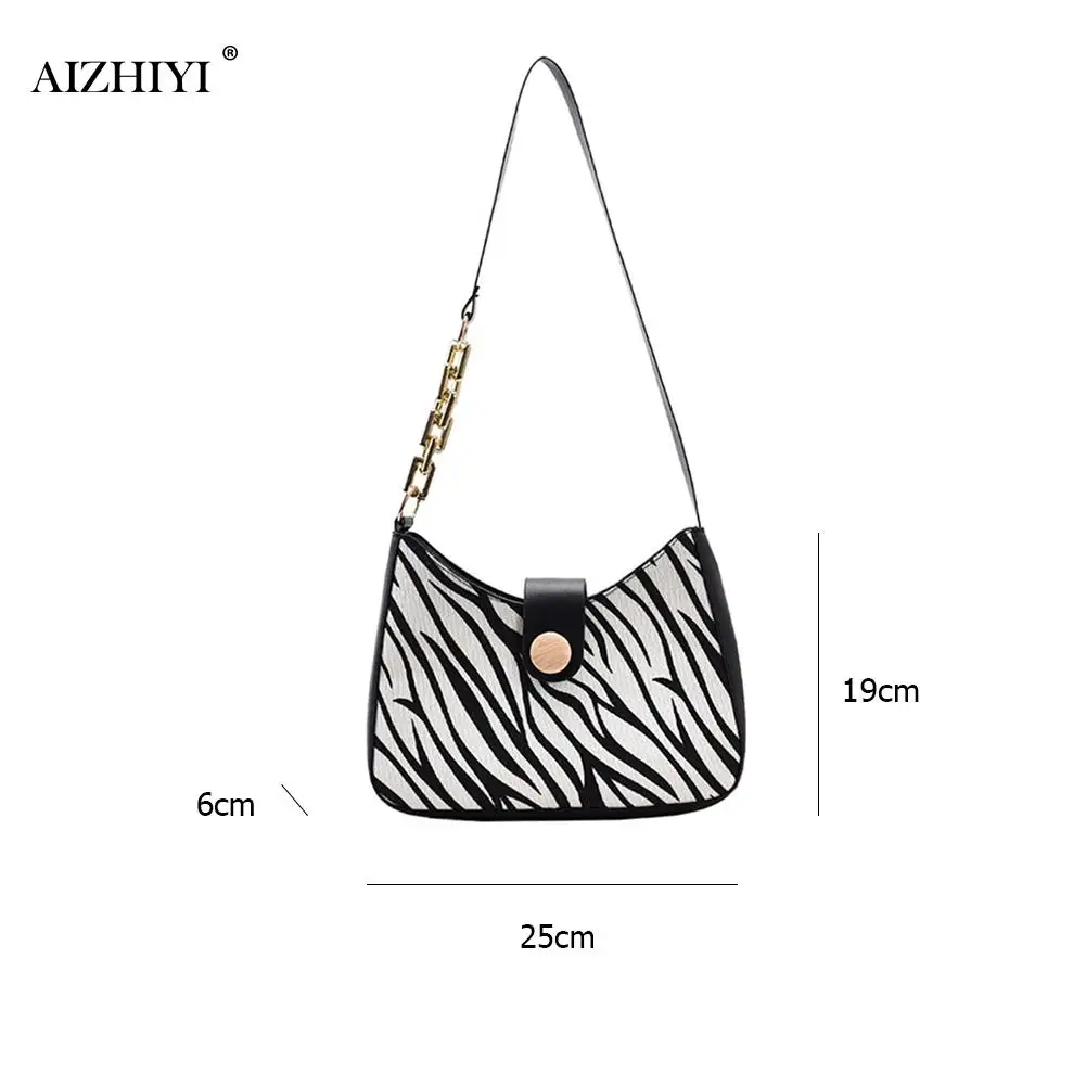 Female Big Capacity Chain Shoulder Bag Retro Animal Pattern Leather Hobo Handbag Popular Simple Female Daily Bag
Female Big Capacity Chain Shoulder Bag Retro Animal Pattern Leather Hobo Handbag Popular Simple Female Daily Bag