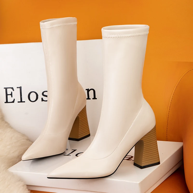 Женские ботильоны с острым носком, ботинки из искусственной кожи на высоком каблуке, весна-осень 2022
Женские ботильоны с острым носком, ботинки из искусственной кожи на высоком каблуке, весна-осень 2022