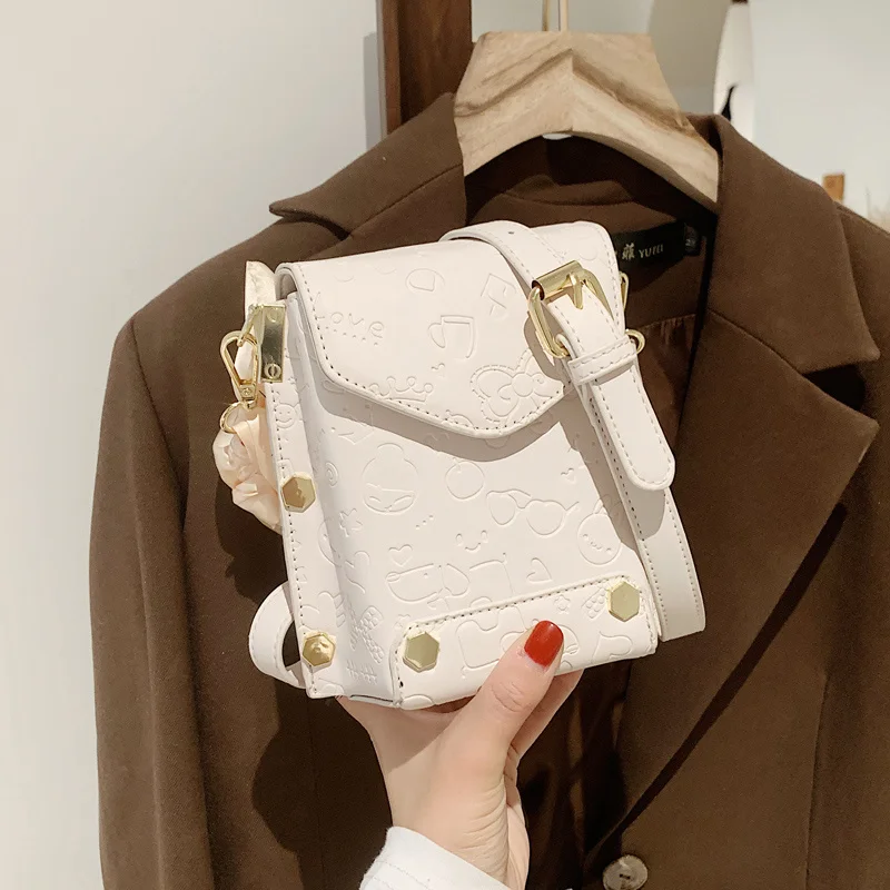 Beibao women's small bag 2021 new fashion simple one shoulder messenger mobile phone bag
Beibao women's small bag 2021 new fashion simple one shoulder messenger mobile phone bag
