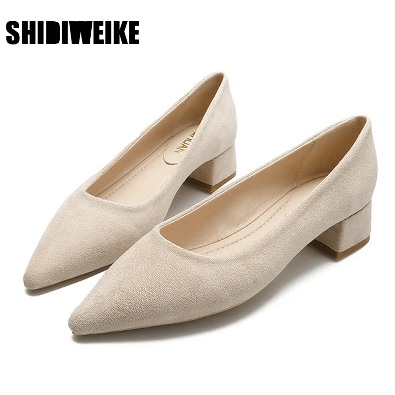 Женские замшевые туфли на высоком каблуке, весенне-осенние офисные туфли-лодочки с острым носком и квадратным каблуком, vc916, 2021
Женские замшевые туфли на высоком каблуке, весенне-осенние офисные туфли-лодочки с острым носком и квадратным каблуком, vc916, 2021