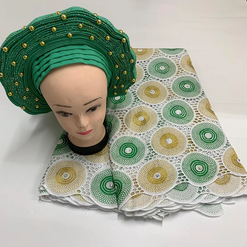 Automatic Scarf And 5 Yard Swiss Voile Lace Fabrics High Quality French Cotton Lace Sewing Dress And Headtie To Match
Automatic Scarf And 5 Yard Swiss Voile Lace Fabrics High Quality French Cotton Lace Sewing Dress And Headtie To Match