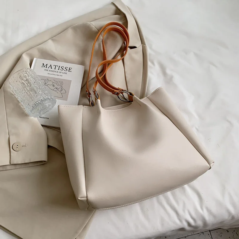 Women's Bags Large-capacity Tote Bags New Fashion Ladies Shoulder Messenger Bag
Women's Bags Large-capacity Tote Bags New Fashion Ladies Shoulder Messenger Bag