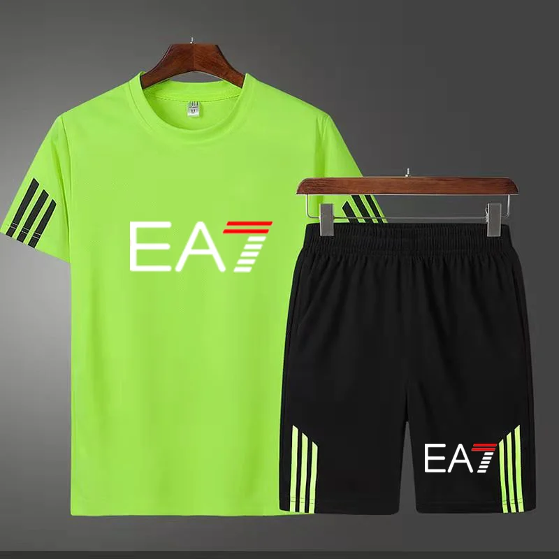Summer Casual Fashion Men's Sportswear T-Shirt Pants Two-Piece Running Gym Brand Sportswear Track Suit Training Suit Size M-5XL 
Summer Casual Fashion Men's Sportswear T-Shirt Pants Two-Piece Running Gym Brand Sportswear Track Suit Training Suit Size M-5XL