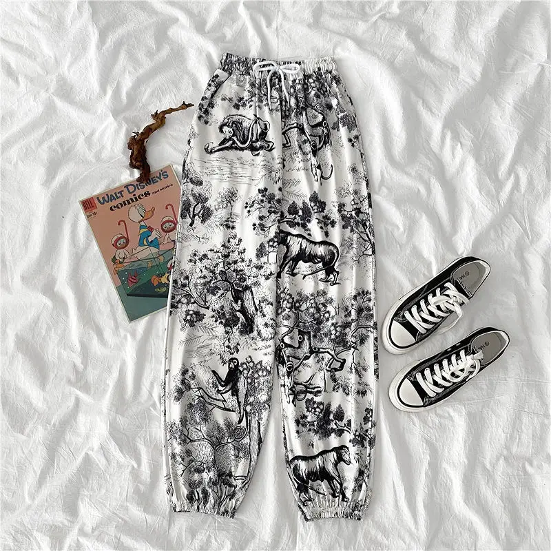 HOUZHOU Hippie Streetwear Tie Dye Oversize Joggers Sports Pants Women Harajuku Pattern Print Jogging Sweatpants Tracksuit Pants
HOUZHOU Hippie Streetwear Tie Dye Oversize Joggers Sports Pants Women Harajuku Pattern Print Jogging Sweatpants Tracksuit Pants