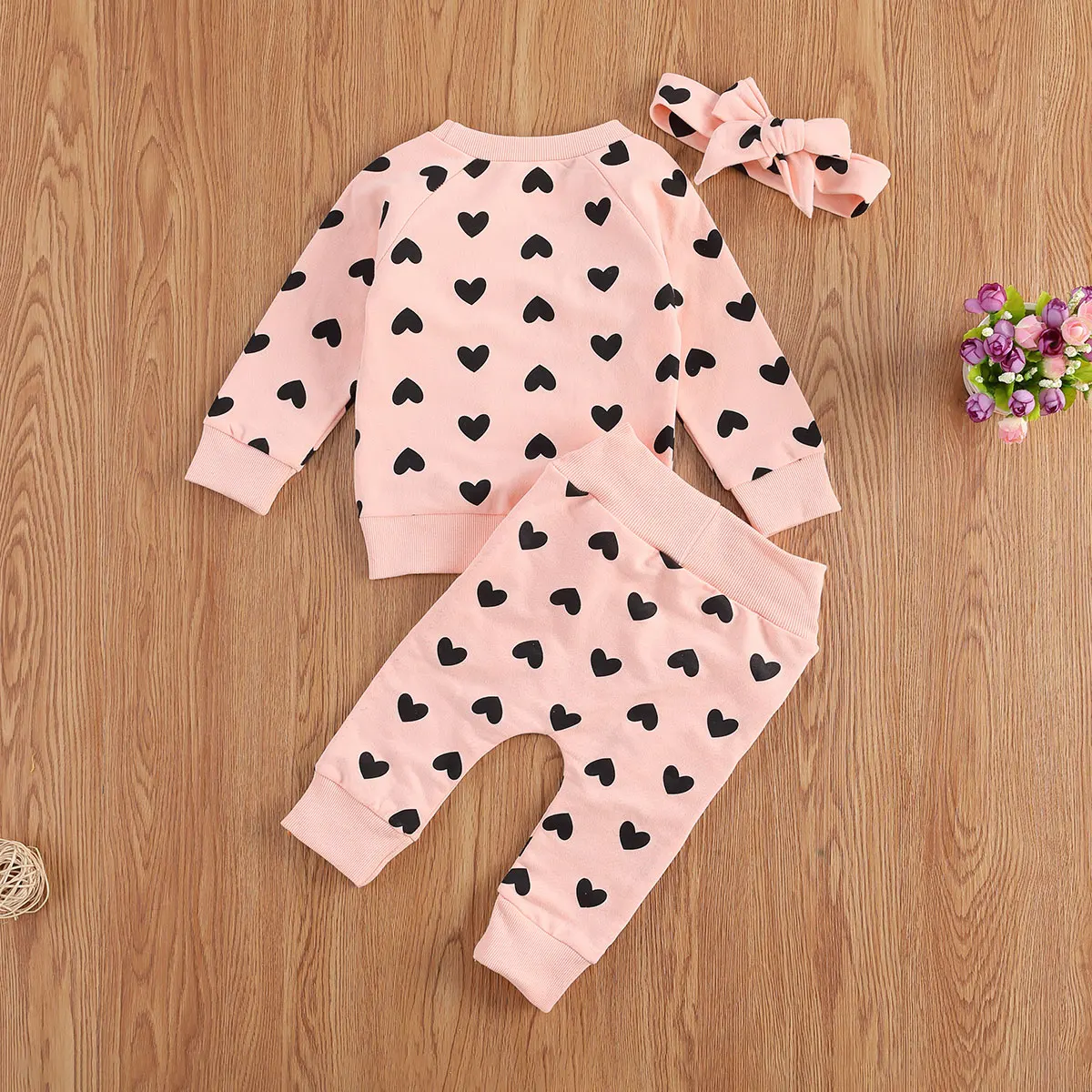 Childrens Two Piece Set Heart Printing Round Neck Long Sleeve Trousers Kids Pocket Pants for Toddler
Childrens Two Piece Set Heart Printing Round Neck Long Sleeve Trousers Kids Pocket Pants for Toddler