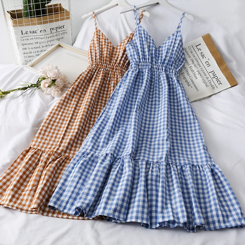 Women Pleated A-Line Dress Ladies V-Neck Spaghetti strap High Waist Dress Fashion Female Sleeveless Mid-Calf Summer Ruffles Dres
Women Pleated A-Line Dress Ladies V-Neck Spaghetti strap High Waist Dress Fashion Female Sleeveless Mid-Calf Summer Ruffles Dres