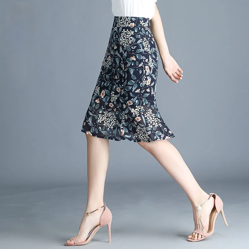 Women's Summer 2021 Beach High Waist Chiffon Skirt Female Knee-length Skirt Women Floral Print A Line Korean Style Skirts Y219
Women's Summer 2021 Beach High Waist Chiffon Skirt Female Knee-length Skirt Women Floral Print A Line Korean Style Skirts Y219