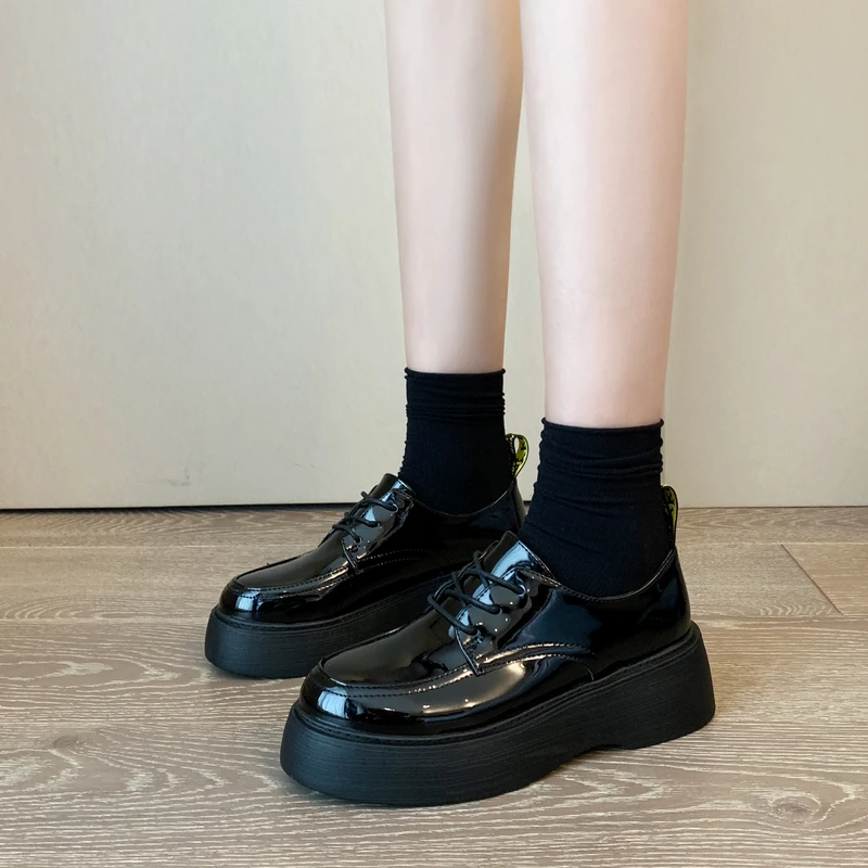 Women Summer Small leather shoes PU Flat Shoes Female Thick Bottom Shallow Platform Ladies Fashion Casual Woman Shoes W35-86
Women Summer Small leather shoes PU Flat Shoes Female Thick Bottom Shallow Platform Ladies Fashion Casual Woman Shoes W35-86