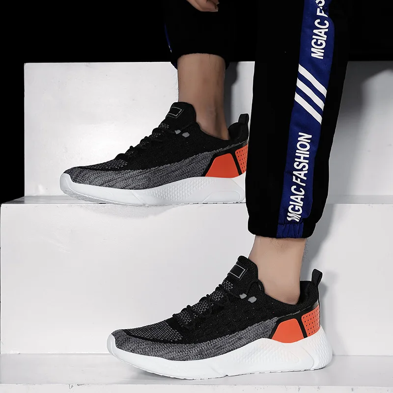 JUNSRM Super light trainers men's cozy jogging shoes Breathable sneakers men zapatos hombre Non-slip shoes man chaussure homme
JUNSRM Super light trainers men's cozy jogging shoes Breathable sneakers men zapatos hombre Non-slip shoes man chaussure homme