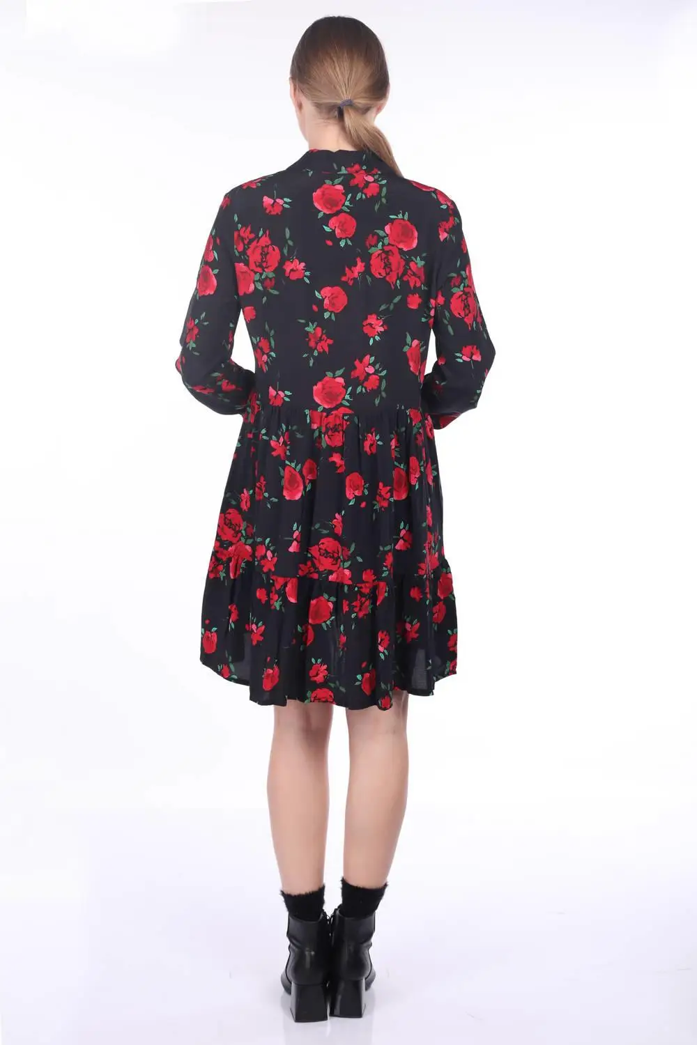 Markapia Red Flower Patterned Dress
Markapia Red Flower Patterned Dress