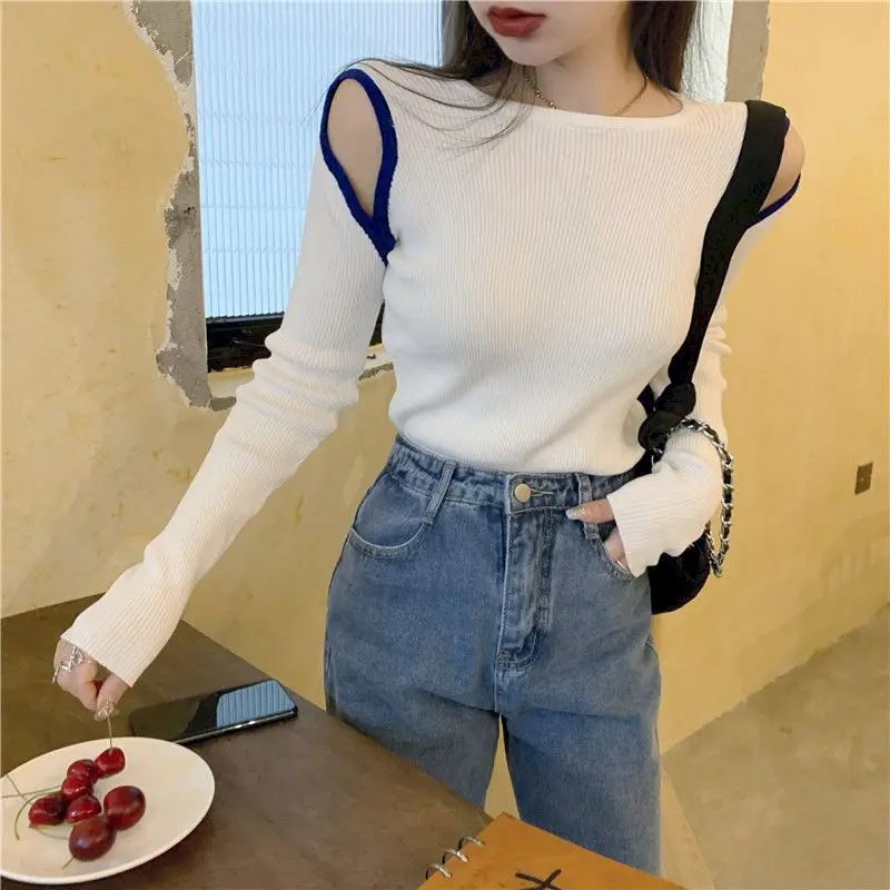 Western Style Off-shoulder Sweater Women Autumn And Winter Design Sense 2021 New Korean Style Long Sleeves Slim Fit Knit Clothes
Western Style Off-shoulder Sweater Women Autumn And Winter Design Sense 2021 New Korean Style Long Sleeves Slim Fit Knit Clothes