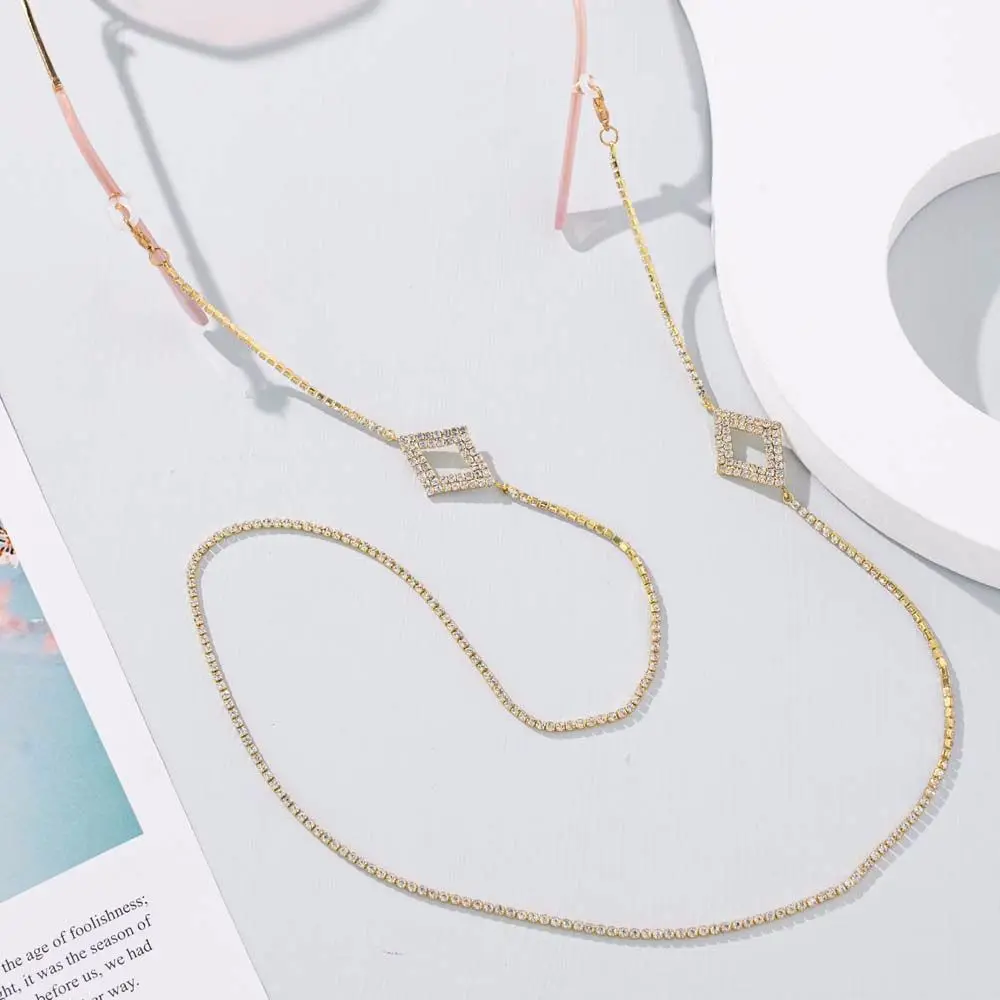 Full Diamond Mask Lanyard Heart Crystal Anti-lost Spectacle Cord Mask Chain Neck Strap String Women Glasses Chain
Full Diamond Mask Lanyard Heart Crystal Anti-lost Spectacle Cord Mask Chain Neck Strap String Women Glasses Chain