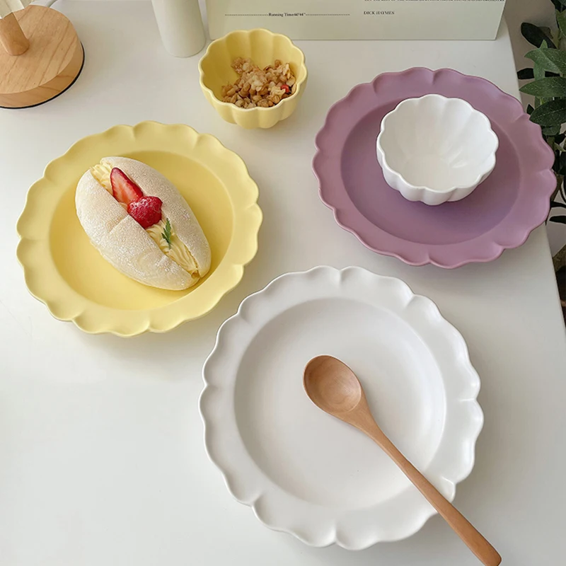 Kawaii Flower Plate For Food Ceramics Cute Korean Cake Fruit Dessert Salad Fashion Simple Decoration Dishes Kitchen Tableware
Kawaii Flower Plate For Food Ceramics Cute Korean Cake Fruit Dessert Salad Fashion Simple Decoration Dishes Kitchen Tableware