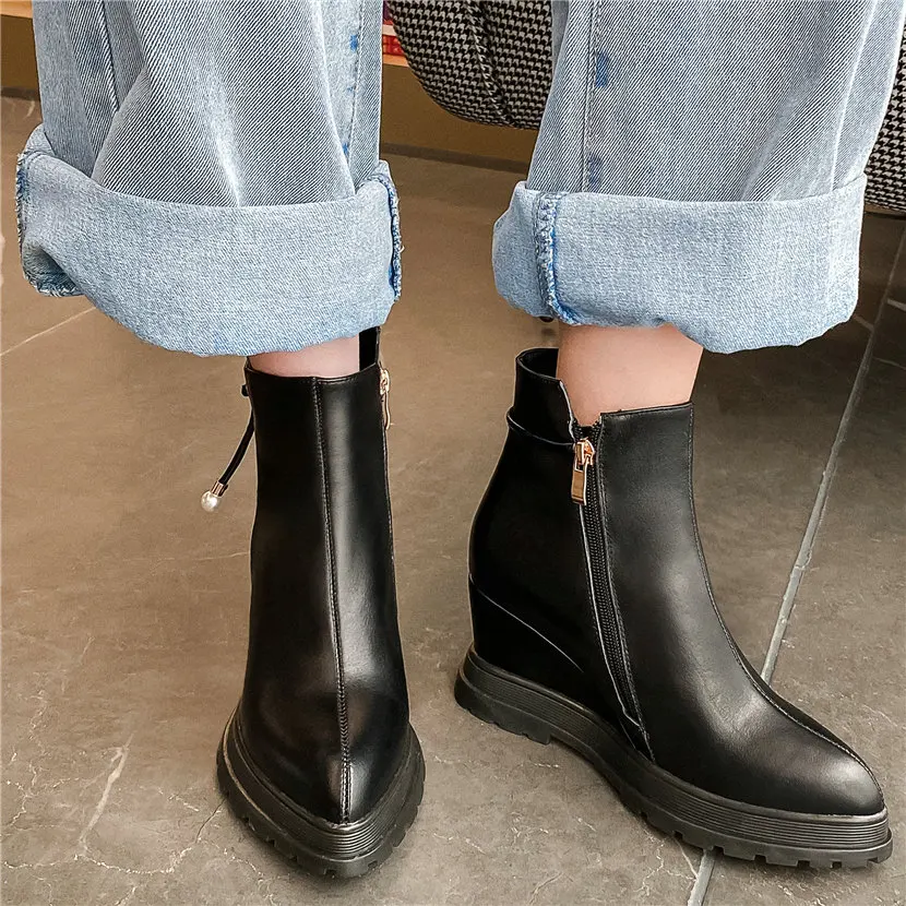 High Top Trainers Women Genuine Leather Platform Wedges High Heel Ankle Boots Female Pointed Toe Fashion Sneakers Casual Shoes
High Top Trainers Women Genuine Leather Platform Wedges High Heel Ankle Boots Female Pointed Toe Fashion Sneakers Casual Shoes