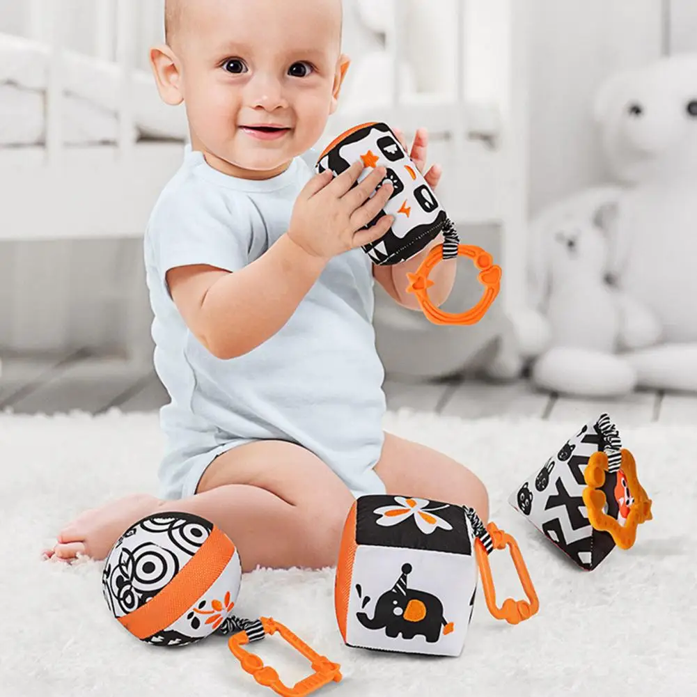 4Pcs/Set Baby Toy Cartoon Pattern Visual Development Black White Plush Hanging Rattle Toy for Toddlers Baby Rattles Gift
4Pcs/Set Baby Toy Cartoon Pattern Visual Development Black White Plush Hanging Rattle Toy for Toddlers Baby Rattles Gift