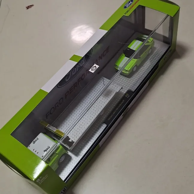 M2 машина 1/64 Ford транспортеры переносят грузовики литые под давлением коллекция литья под давлением искусственный сплав
M2 машина 1/64 Ford транспортеры переносят грузовики литые под давлением коллекция литья под давлением искусственный сплав