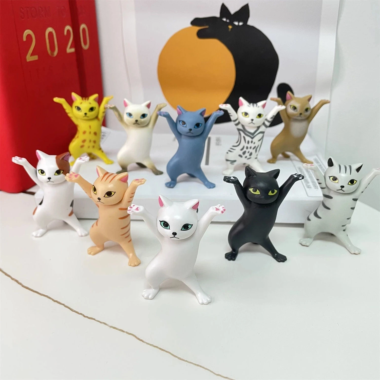 Funny Cat Pen Holder Toys Hold Everything Cat Earphone Bracket Home Decoration Dancing Kitty Storage Set Holder Necklace Stand
Funny Cat Pen Holder Toys Hold Everything Cat Earphone Bracket Home Decoration Dancing Kitty Storage Set Holder Necklace Stand