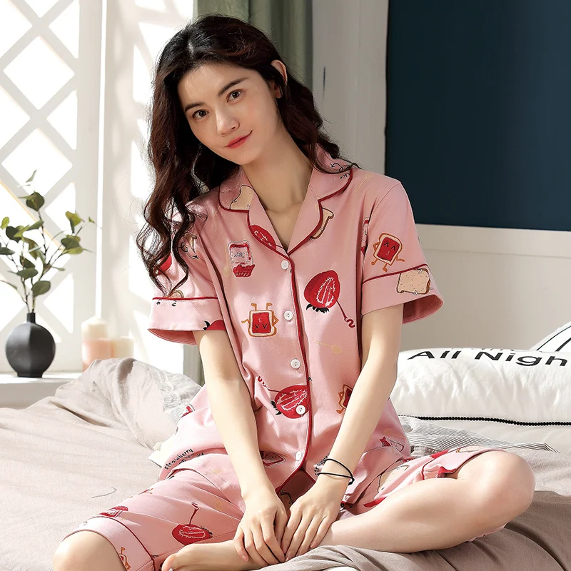 Summer 100%Cotton Women Pajamas Printed Short Sleeve Turn-down Collar Cardigan Women's Pajama Set Short Tops+Calf-Length Pants
Summer 100%Cotton Women Pajamas Printed Short Sleeve Turn-down Collar Cardigan Women's Pajama Set Short Tops+Calf-Length Pants