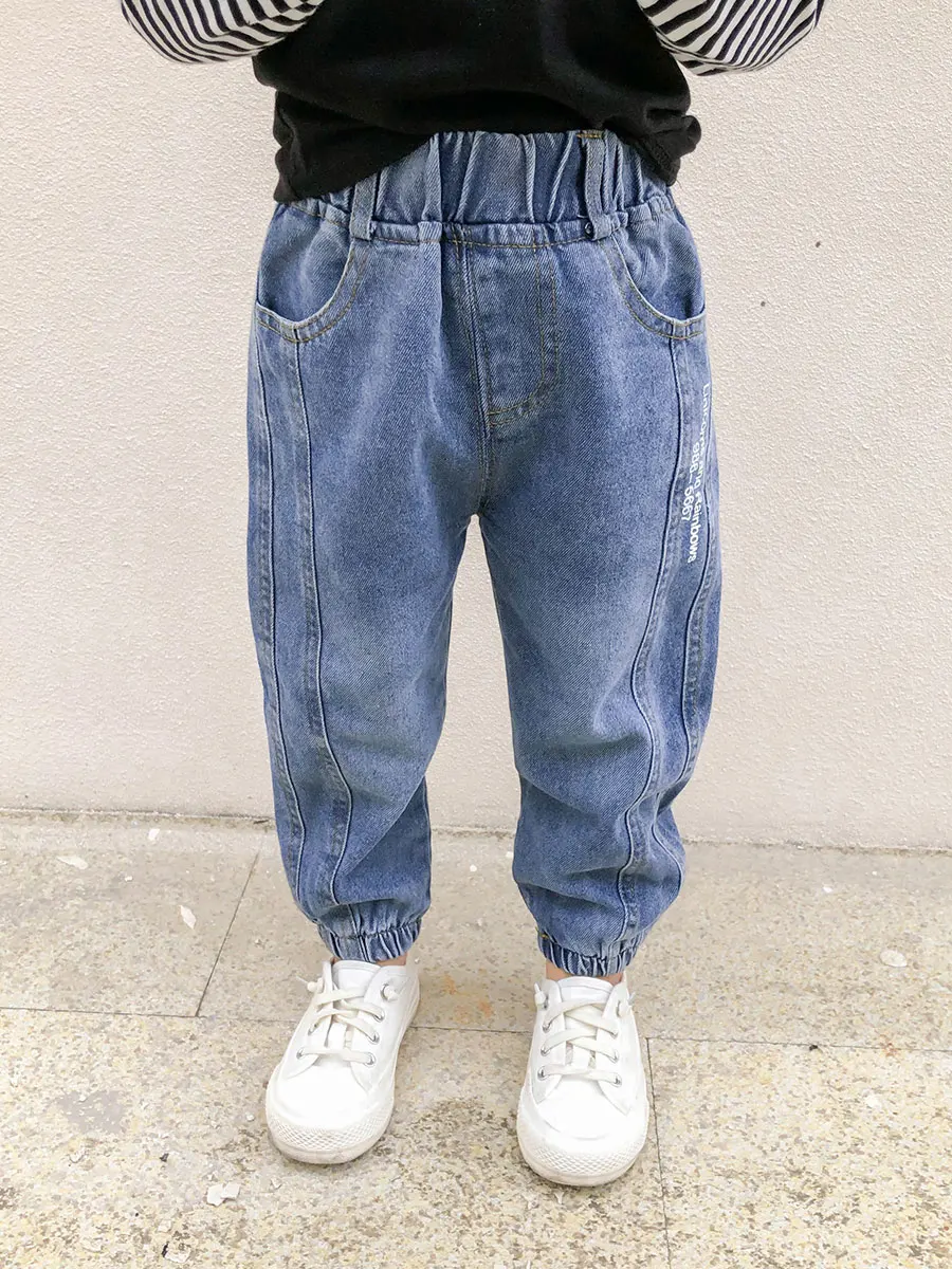 90-130cm Boy Ckothes All Match Children Clothes Splicing Jeans Kids Stonewashed Denim Pants For Teenagers Boys Toddler Jeans
90-130cm Boy Ckothes All Match Children Clothes Splicing Jeans Kids Stonewashed Denim Pants For Teenagers Boys Toddler Jeans