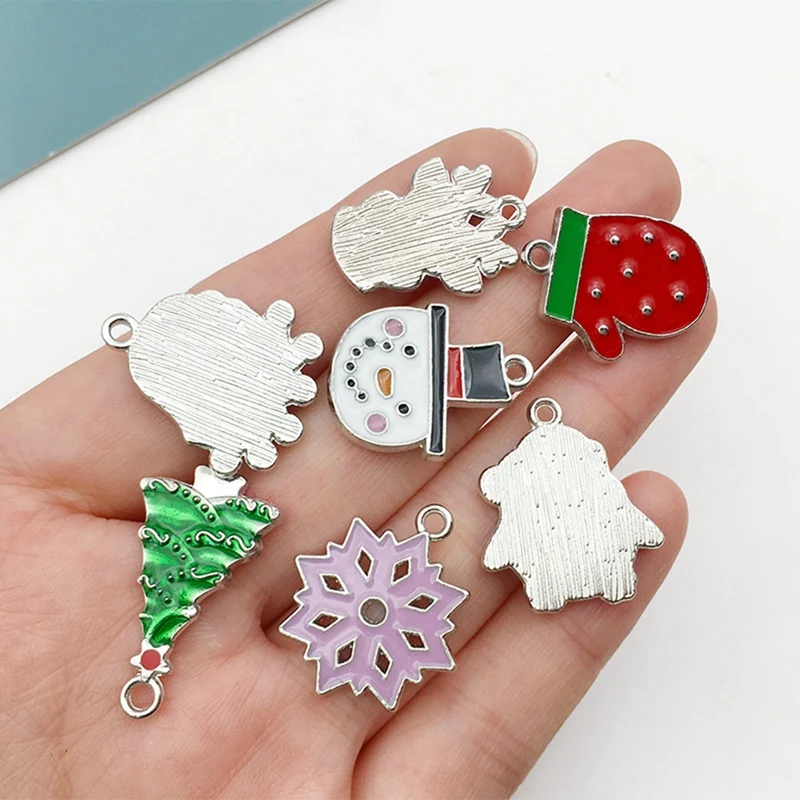 Drop Oil White K Christmas Pendant DIY Jewelry Accessories Jewelry Pendant Christmas Tree Christmas Decoration 
Drop Oil White K Christmas Pendant DIY Jewelry Accessories Jewelry Pendant Christmas Tree Christmas Decoration