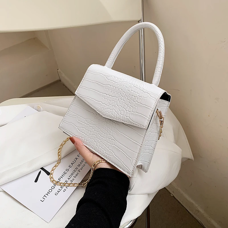 Vintage Women Crocodile PU Leather Handbags Aligator Design Top handle Tote Chain Small Shoulder Bag
Vintage Women Crocodile PU Leather Handbags Aligator Design Top handle Tote Chain Small Shoulder Bag