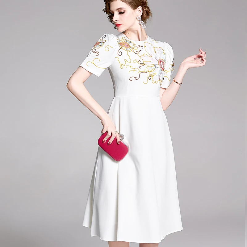 Embroidery Flowers Elegant Women Dresses Summer 2021 Short Sleeve A-line evening Office Lady Midi Dress Black White Clothes
Embroidery Flowers Elegant Women Dresses Summer 2021 Short Sleeve A-line evening Office Lady Midi Dress Black White Clothes