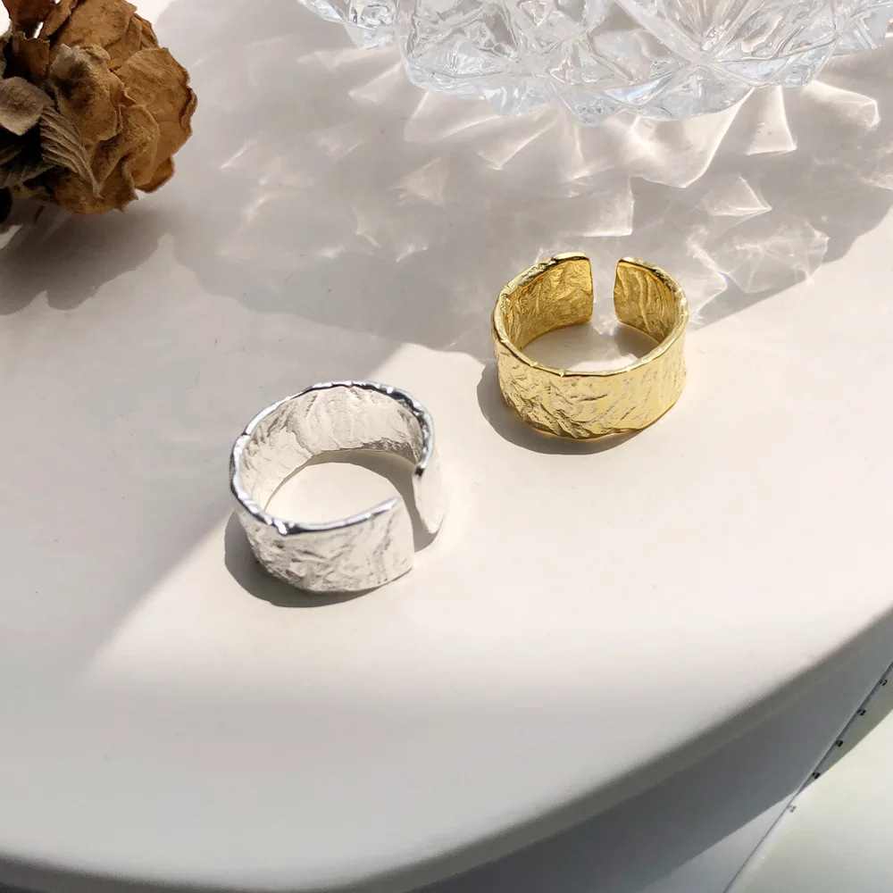 S925 sterling silver Open Rings Irregular concave-convex surface gold and silver tinfoil wide surface Fine Jewelry Punk Cool
S925 sterling silver Open Rings Irregular concave-convex surface gold and silver tinfoil wide surface Fine Jewelry Punk Cool