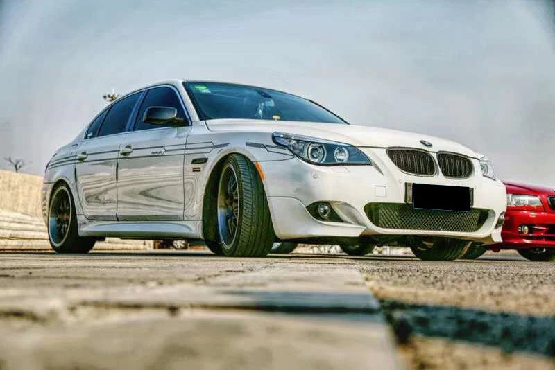 Подходит для боковой юбки передней и задней панели серии M-tech 5 с объемным эффектом, модифицировано 05-11 Вт E60 
Подходит для боковой юбки передней и задней панели серии M-tech 5 с объемным эффектом, модифицировано 05-11 Вт E60