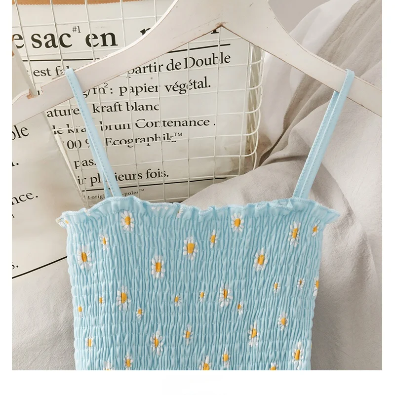 Women New Summer Chic Sweet Dresses Daisy Mesh Yarn Spaghetti Strap Sleeveless Pleated Slim Wasit Vintage Dress for Summer 2021
Women New Summer Chic Sweet Dresses Daisy Mesh Yarn Spaghetti Strap Sleeveless Pleated Slim Wasit Vintage Dress for Summer 2021