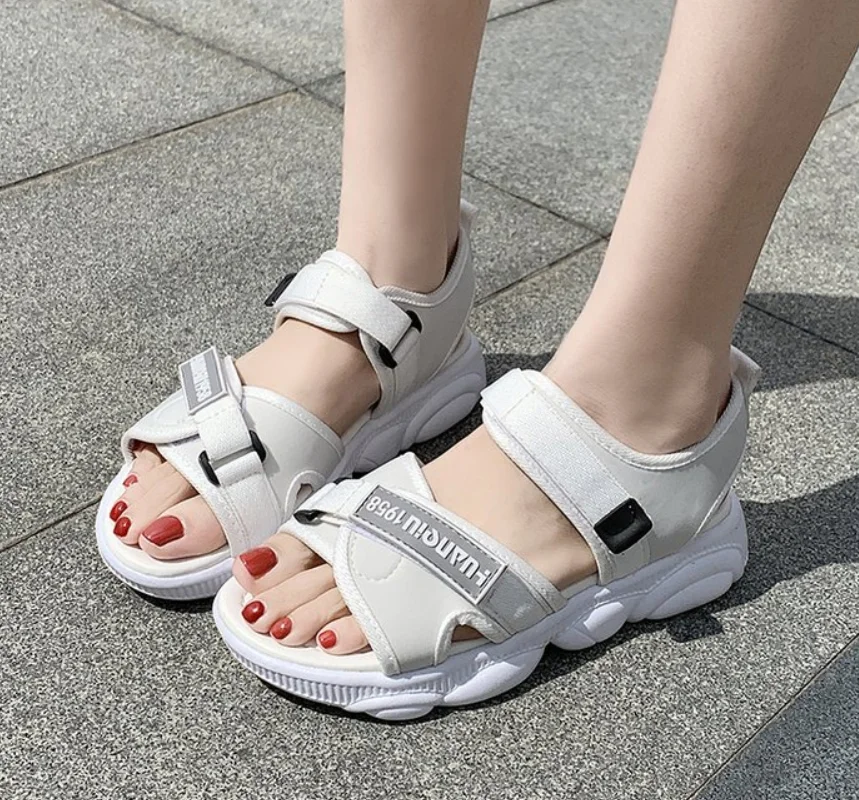 New Women Sandals Soft Stitching Ladies Sandals Comfortable Flat Sandals Open Toe Beach Shoes Woman Footwear 
New Women Sandals Soft Stitching Ladies Sandals Comfortable Flat Sandals Open Toe Beach Shoes Woman Footwear