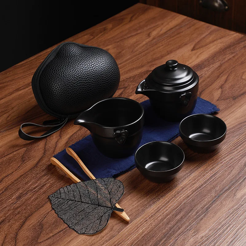 Tea Set Gaiwan Black Crockery Ceramic Teapot Teacups A Tea Sets Portable Travel Tea Sets with Travel Bag Tea Set Cup
Tea Set Gaiwan Black Crockery Ceramic Teapot Teacups A Tea Sets Portable Travel Tea Sets with Travel Bag Tea Set Cup