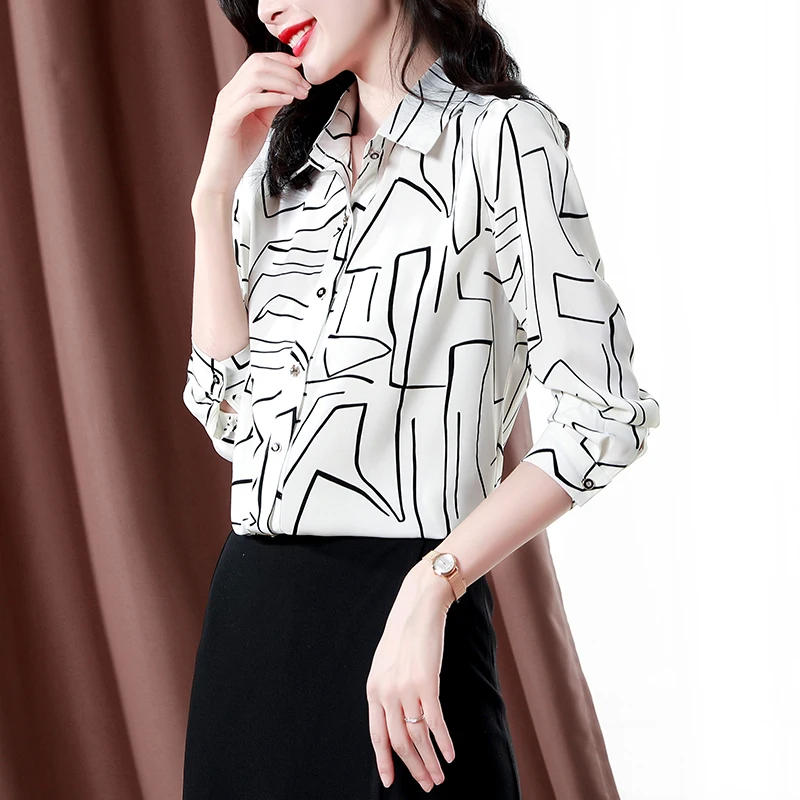 Autumn Green Satin Women Shirts Korean Fashion Long Sleeve Shirt Office Lady Button Up Shirt Camisas Para Mujer Ladies Tops
Autumn Green Satin Women Shirts Korean Fashion Long Sleeve Shirt Office Lady Button Up Shirt Camisas Para Mujer Ladies Tops