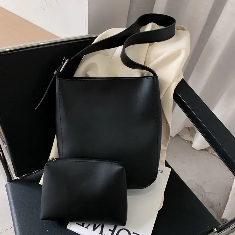 Simple Vintage Pu Leather Composite Bags For Women Casual Large Capacity Messenger Bags Female Solid Luxury Bucket Handbag Totes
Simple Vintage Pu Leather Composite Bags For Women Casual Large Capacity Messenger Bags Female Solid Luxury Bucket Handbag Totes