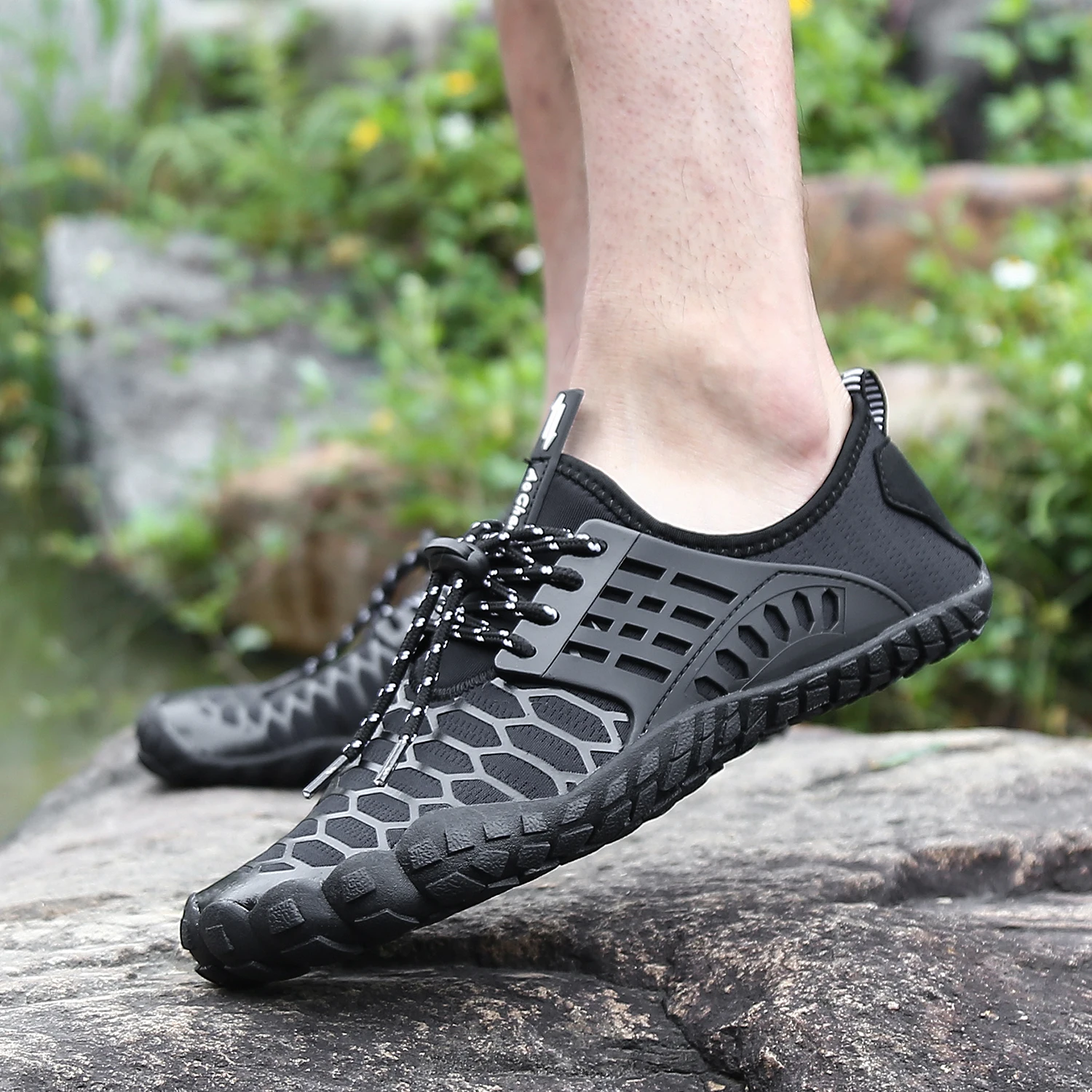 Water Shoes Men Sneakers Barefoot Outdoor Beach Sandals Upstream Aqua Shoes Quick-Dry River Sea Diving Swimming Big size 46 
Water Shoes Men Sneakers Barefoot Outdoor Beach Sandals Upstream Aqua Shoes Quick-Dry River Sea Diving Swimming Big size 46
