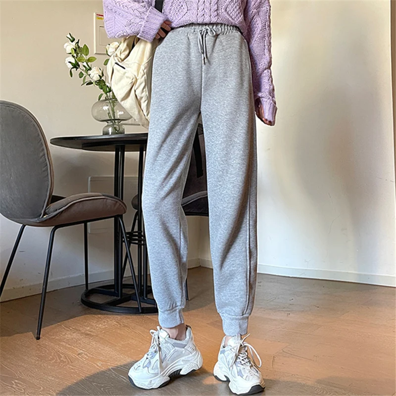 Fleece-Lined Thick Track Pants Women's Autumn and Winter Ins Super Popular High Waist Loose Boyfriend Harajuku Style Slimming
Fleece-Lined Thick Track Pants Women's Autumn and Winter Ins Super Popular High Waist Loose Boyfriend Harajuku Style Slimming