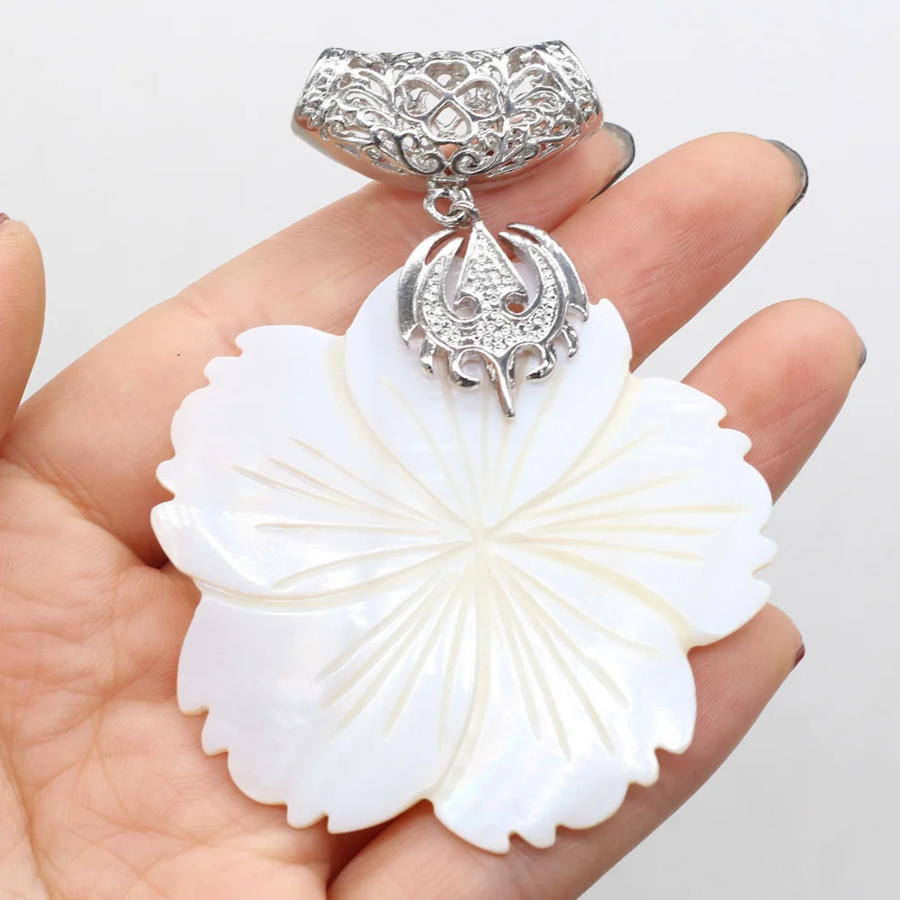 Natural Shell Pendant Flower shape Mother of Pearl Exquisite charms For jewelry making DIY Necklace earring accessories
Natural Shell Pendant Flower shape Mother of Pearl Exquisite charms For jewelry making DIY Necklace earring accessories