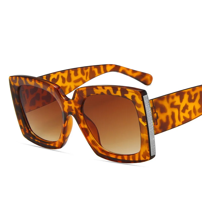 Oversized Sunglasses Women Big Frame Ocean Lens Mirror Sun Glasses Fashion Female Square Eyeglasses Shades Uv400 Vintage Eyewear
Oversized Sunglasses Women Big Frame Ocean Lens Mirror Sun Glasses Fashion Female Square Eyeglasses Shades Uv400 Vintage Eyewear