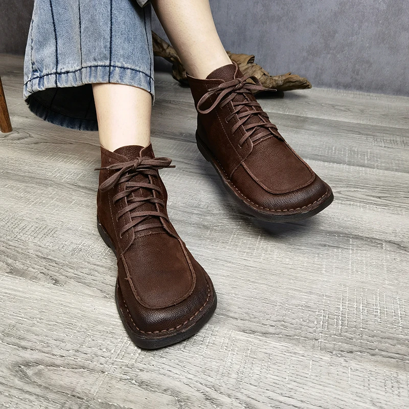 Autumn 2021 New Leather Boot Flat-bottomed Irregular Personality Short Boots Handmade Soft Bottom Lace-up Martin Boots
Autumn 2021 New Leather Boot Flat-bottomed Irregular Personality Short Boots Handmade Soft Bottom Lace-up Martin Boots