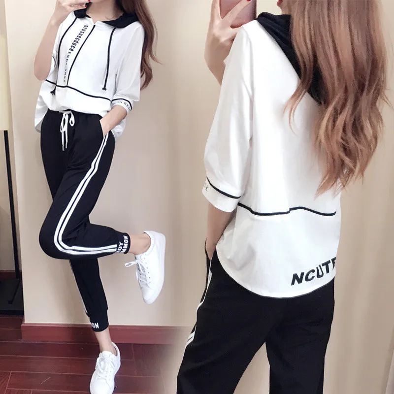 Top Female Elegant Summer Suit Women's Hoodie Pantsuit Tracksuit Femalecasual Shorts Loungewear Women Hoodies Suit For Fitness
Top Female Elegant Summer Suit Women's Hoodie Pantsuit Tracksuit Femalecasual Shorts Loungewear Women Hoodies Suit For Fitness