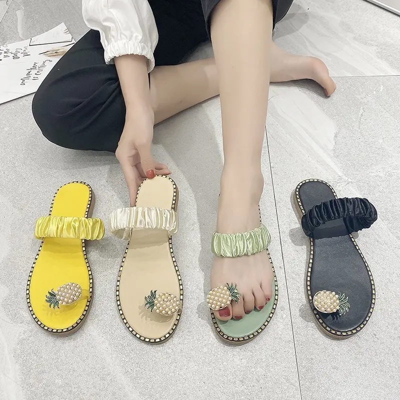 Ladies Flip-flop Women 2021 Pineapple Lace Beach Shoes Diamond Flat Slipper Non-slip Fashion Casual Ladies Go with Sandals
Ladies Flip-flop Women 2021 Pineapple Lace Beach Shoes Diamond Flat Slipper Non-slip Fashion Casual Ladies Go with Sandals