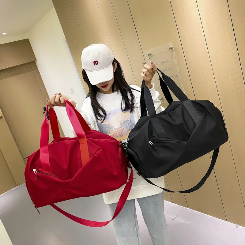Fashion Fitness travel bag for women 2021 summer nylon waterproof yoga gym sport bags large capacity crossbody bag handbag sac
Fashion Fitness travel bag for women 2021 summer nylon waterproof yoga gym sport bags large capacity crossbody bag handbag sac