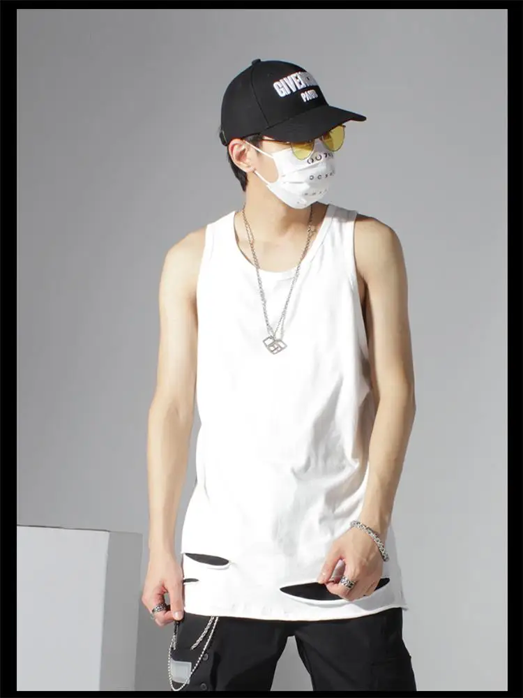 Men's Sleeveless Vest Summer New Solid Color Round Collar Hem Hole Design Youth Fashion Trend Breathable Student Vest
Men's Sleeveless Vest Summer New Solid Color Round Collar Hem Hole Design Youth Fashion Trend Breathable Student Vest