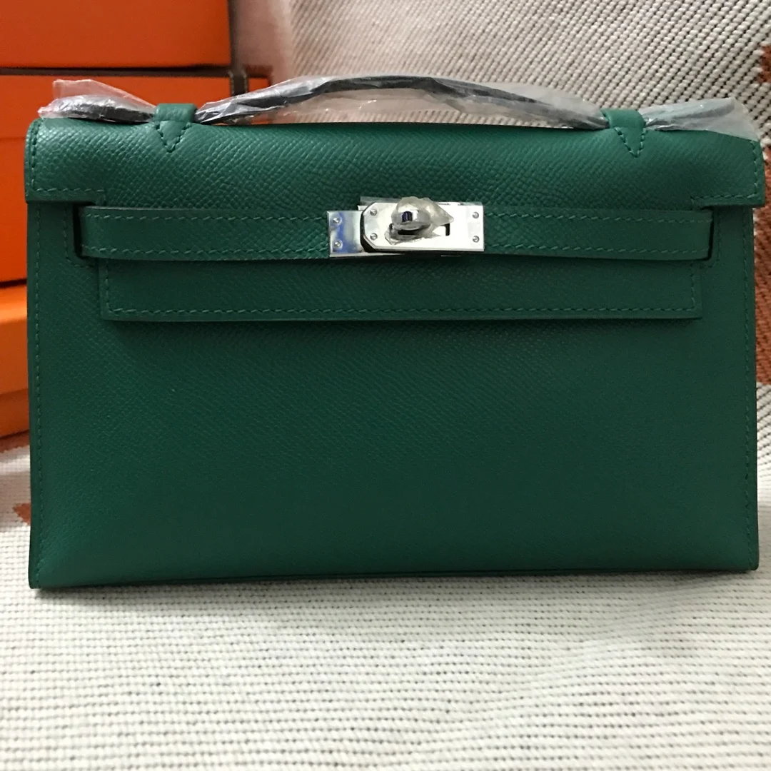 Handmade Luxury HandBag,Brand Purse,22cm,Brand Pochette bag,Epsom Leather,Design Purse,Fast delivery
Handmade Luxury HandBag,Brand Purse,22cm,Brand Pochette bag,Epsom Leather,Design Purse,Fast delivery