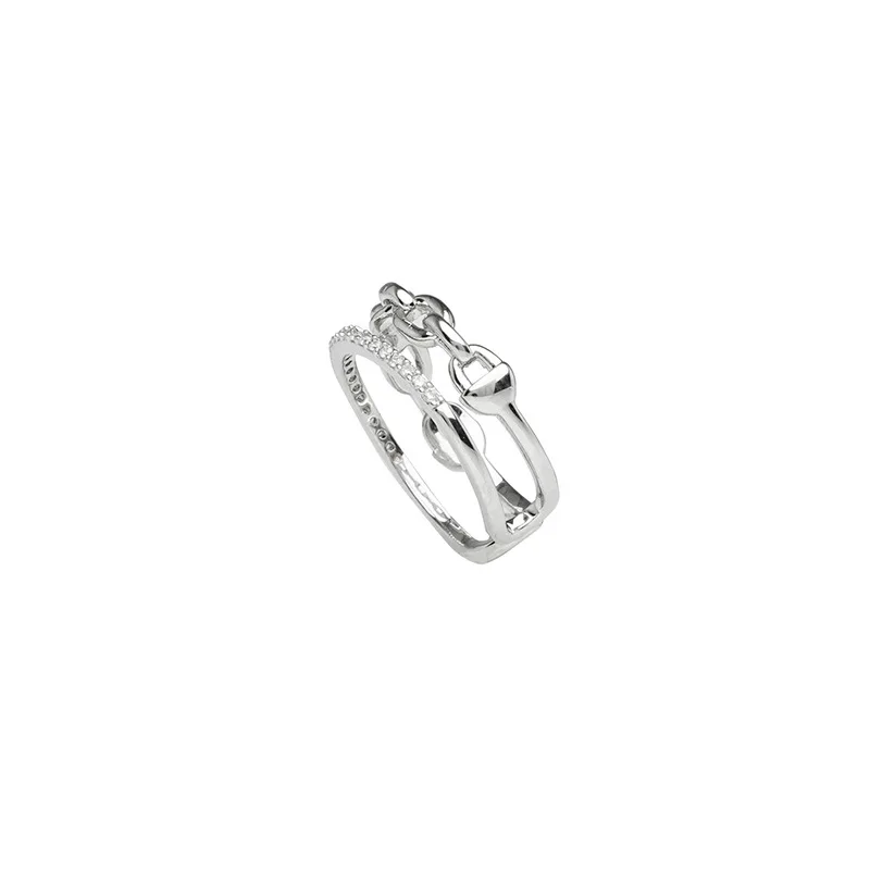 Женское кольцо из серебра 925 пробы с инкрустацией циркония | Украшения и