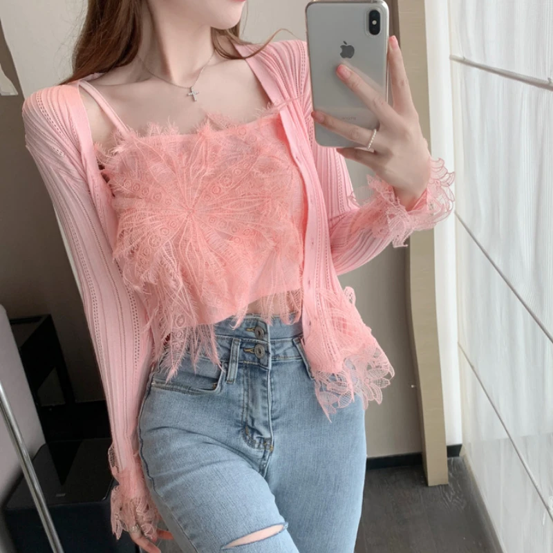 Knitted Lace Cardigan Top Women's Autumn and Winter 2021 New Lace Sweet Style Short Slim Long-sleeved Sweater Jacket
Knitted Lace Cardigan Top Women's Autumn and Winter 2021 New Lace Sweet Style Short Slim Long-sleeved Sweater Jacket