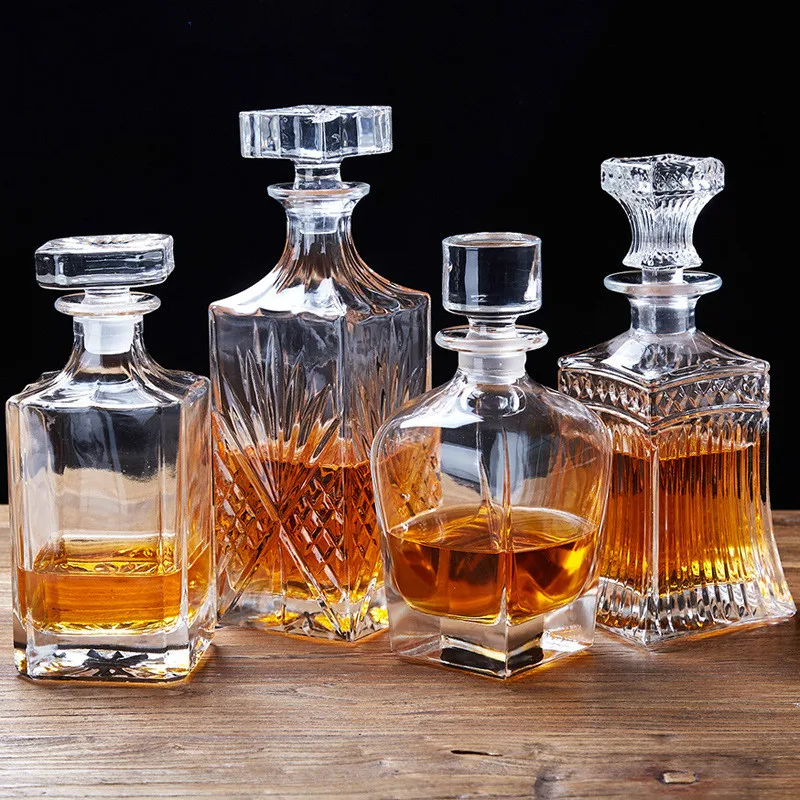 500-700ml European Whisky Bottle Red Wine Awakening Bottle Lead-free Crystal Awakening Bottle Vodka Spirit Pouring Bottle Bar
500-700ml European Whisky Bottle Red Wine Awakening Bottle Lead-free Crystal Awakening Bottle Vodka Spirit Pouring Bottle Bar