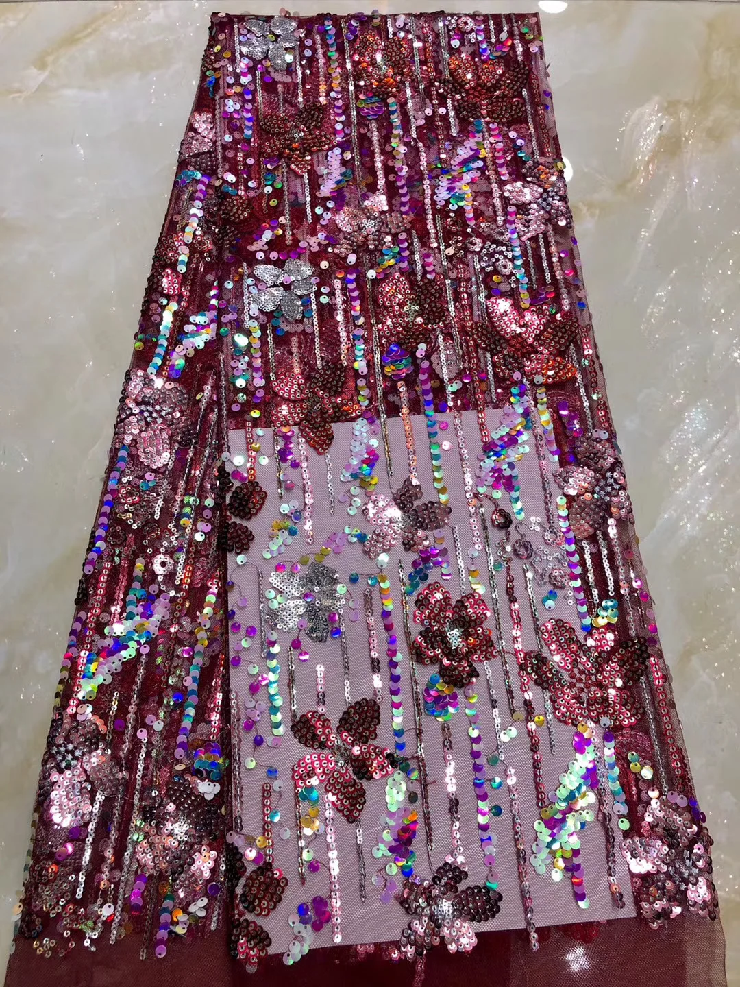 African sequined tulle lace fabric 2020 high quality French lace fabric embroidery Nigeria lace fabric for women J4043
African sequined tulle lace fabric 2020 high quality French lace fabric embroidery Nigeria lace fabric for women J4043