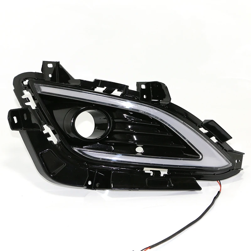 DRL Fog Lamp Cover Case For Hyundai Elantra Sedan 2016 2017 With Turn Signal Yellow LED Daytime Running Lights
DRL Fog Lamp Cover Case For Hyundai Elantra Sedan 2016 2017 With Turn Signal Yellow LED Daytime Running Lights
